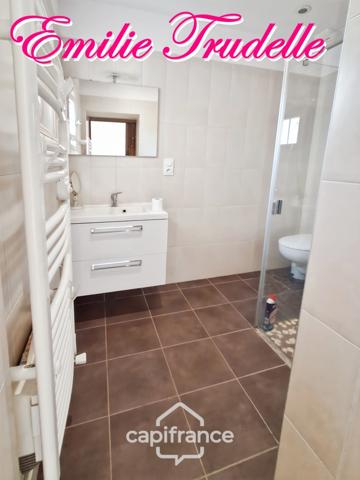 Maison à vendre plain-pied 3 pièces CHAHAIGNES (72) avec jardin arboré et grand garage