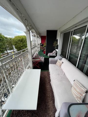 BLOIS CENTRE VILLE SUR LES QUAIS AVEC VUE SUR LOIRE : Appartement Blois 7 pièce(s) 164 m2