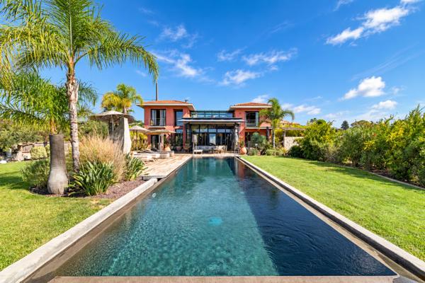 Vente Maison contemporaine Nice 8 Pièces 253 m²