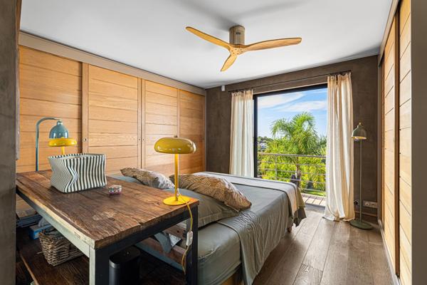 Vente Maison contemporaine Nice 8 Pièces 253 m²