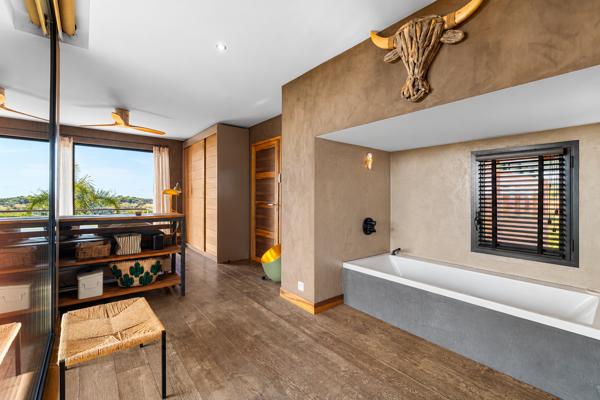Vente Maison contemporaine Nice 8 Pièces 253 m²