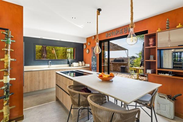 Vente Maison contemporaine Nice 8 Pièces 253 m²