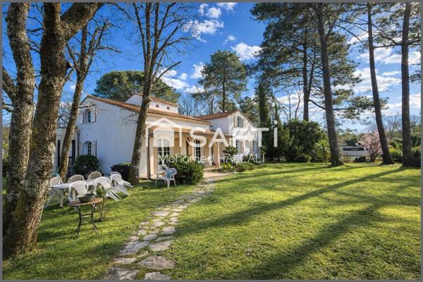 Maison 210 m² – 6 ch – parc env. 2 500 m²