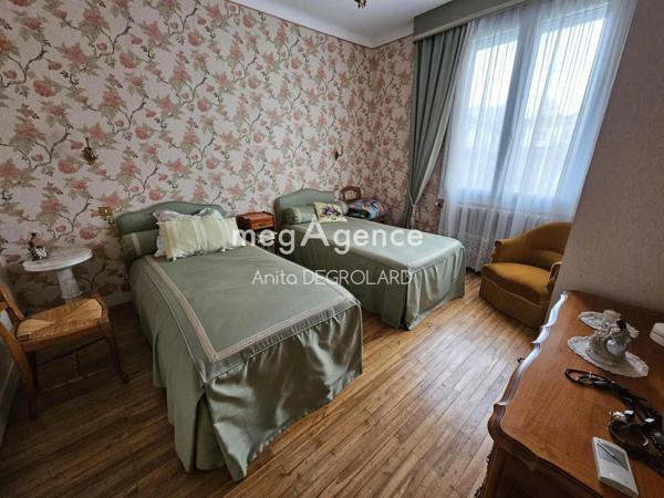 Maison à LA ROCHE-SUR-YON, 85000 - 6 pièces 107m²