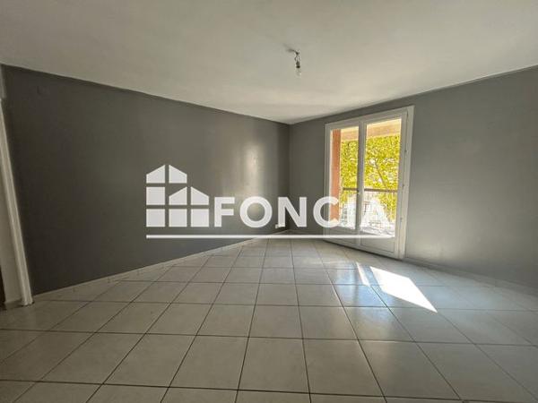 Location Appartement 3 pièces 79.8 m² - 6 RUE DES ALPES Manosque 04100