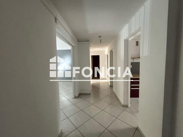 Location Appartement 3 pièces 79.8 m² - 6 RUE DES ALPES Manosque 04100