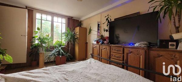 Maison de village 4 pièces de 111 m² à Saint-Loup-Lamairé (79600)