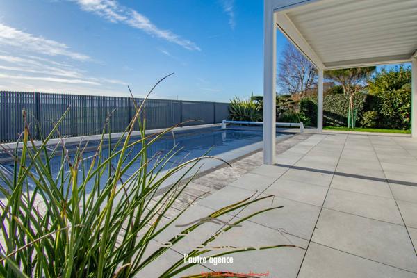 ROYAN - MAISON CONTEMPORAINE  VUE DÉGAGÉE ET PISCINE