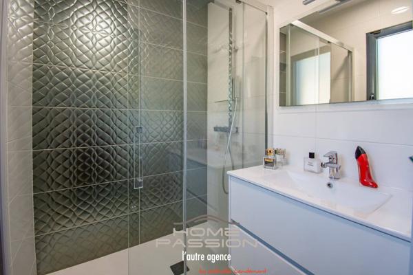 ROYAN - MAISON CONTEMPORAINE  VUE DÉGAGÉE ET PISCINE