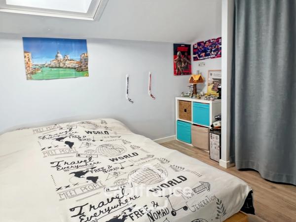 Maison à vendre 5 pièces LA GARDE (83), piscine, entièrement rénovée