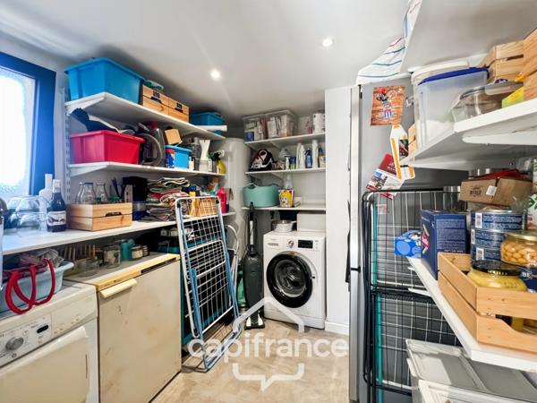 Maison à vendre 5 pièces LA GARDE (83), piscine, entièrement rénovée