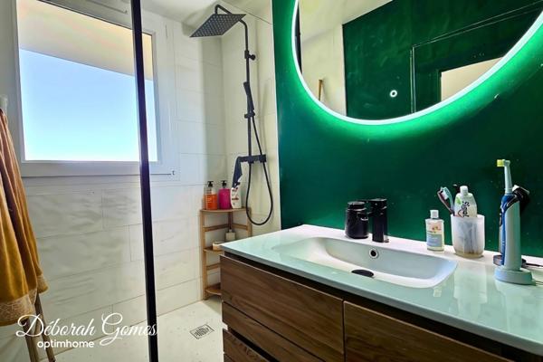 Appartement T3 lumineux au dernier étage – Billère