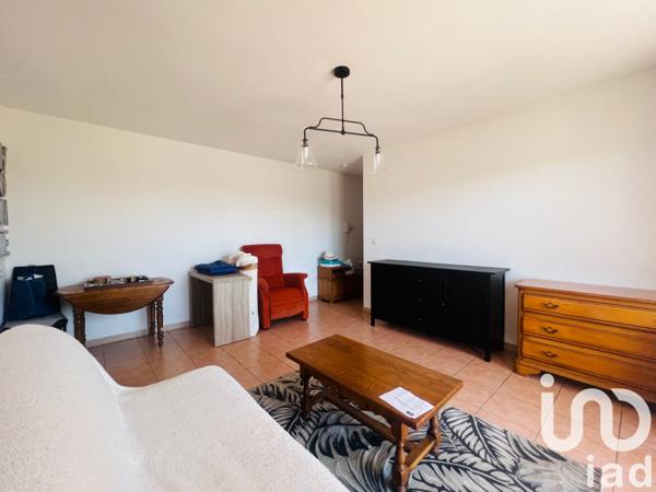 Location appartement 2 pièces 47 m² Saint-Maximin-la-Sainte-Baume