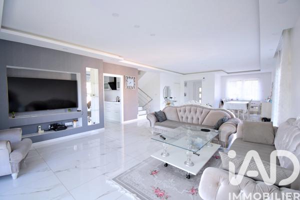 Maison à vendre 8 pièces 211 m² Hayange