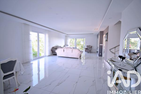 Maison à vendre 8 pièces 211 m² Hayange