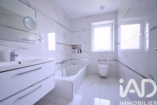 Maison à vendre 8 pièces 211 m² Hayange