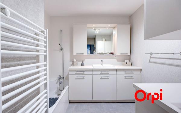 Appartement à vendre    5 pièces • 145 m2 Craponne