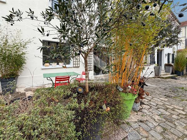Maison de caractère en plein coeur de Montreuil