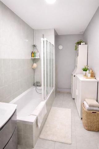 A Bertrange, immeuble de rapport, 5 appartements, idéal investisseur, proche axes A31 / A30 fort potentiel