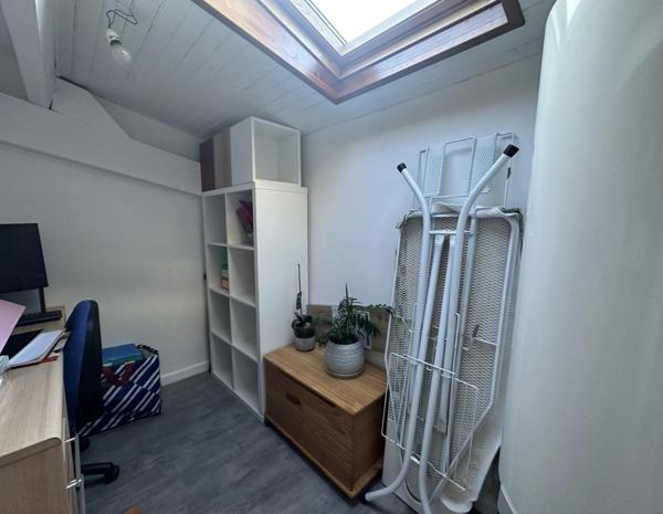 Maison de bourg 60m² 3 pièces avec garage et dépendances/cour à Pont-du-Château