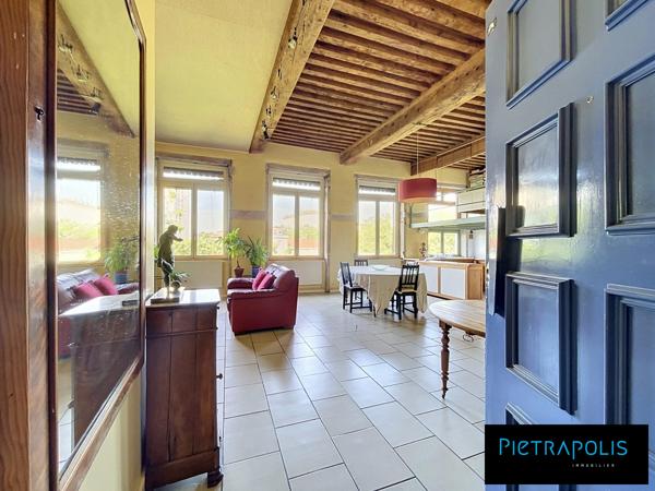 *SOUS OFFRE* Vaste Canut 139 m2 vue esplanade Gros Caillou
