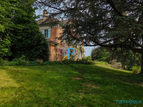 DEMEURE DE CHARME - PARC ARBORE - BEAUX VOLUMES