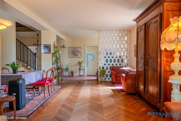 DEMEURE DE CHARME - PARC ARBORE - BEAUX VOLUMES