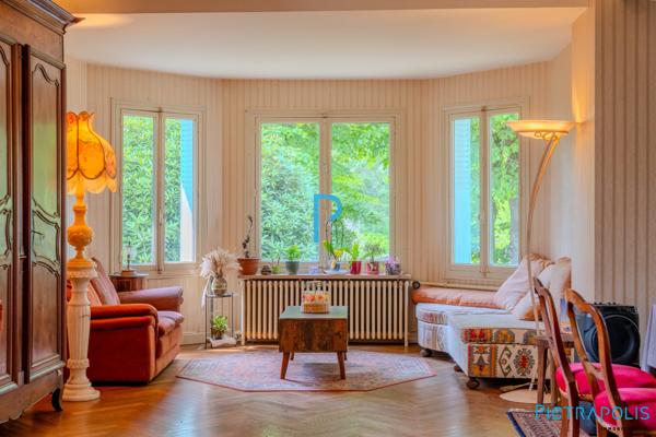 DEMEURE DE CHARME - PARC ARBORE - BEAUX VOLUMES