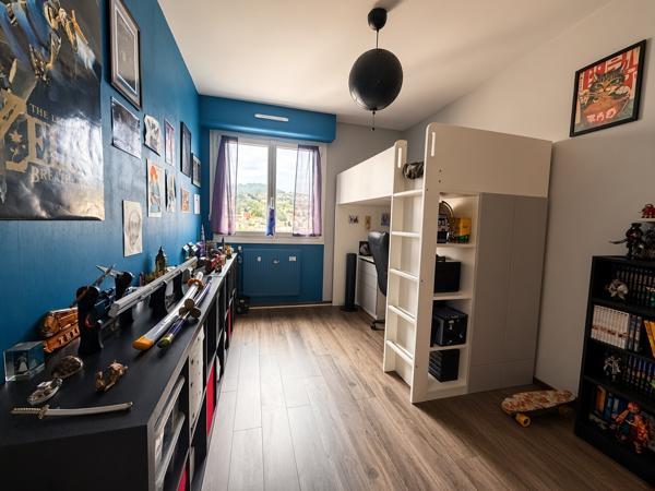 T3 Galaxie au 12 étage – Proche centre-ville et commerces, limite Chamalières