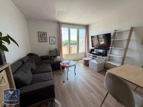 Appartement à louer 4 pièces 76m² Arpajon (91290)