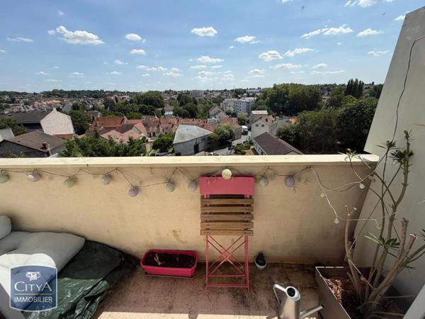 Appartement à louer 4 pièces 76m² Arpajon (91290)