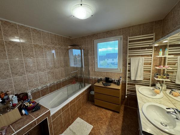 Maison 8 pièces - 145 m²