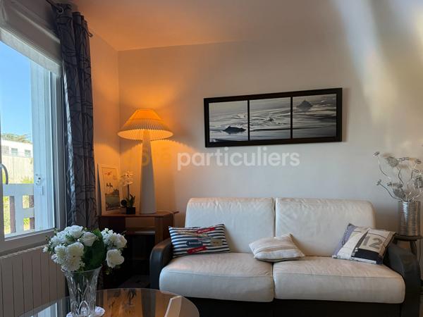 Vente
                Appartement38,1 m² - 2 Pièces -
                    DONVILLE LES BAINS (50350)