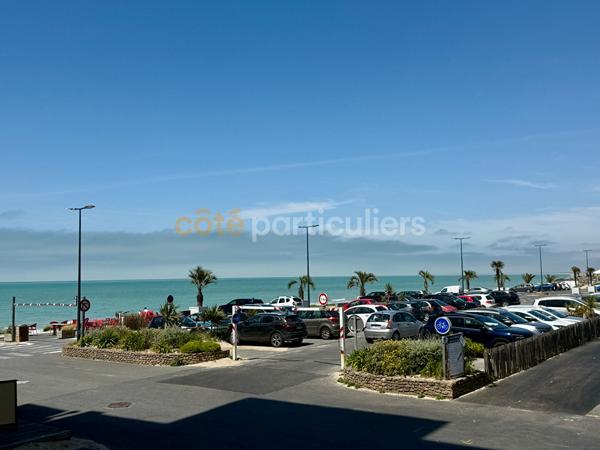 Vente
                Appartement38,1 m² - 2 Pièces -
                    DONVILLE LES BAINS (50350)
