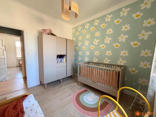 Maison 148m2, 4 chambres, piscine, garage!