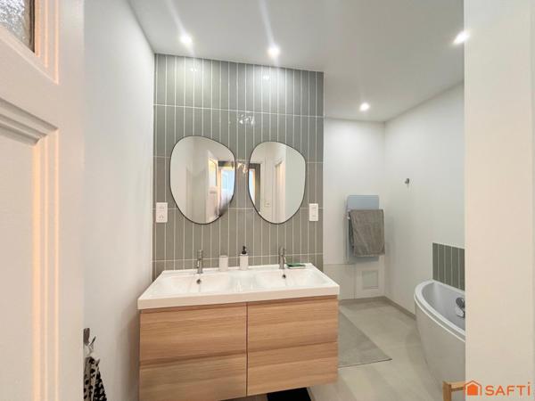 Maison 148m2, 4 chambres, piscine, garage!