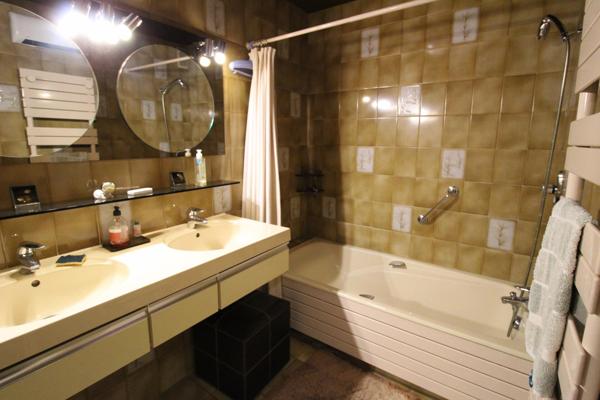 VERNEUIL SUR SEINE - LES CLAIRIERES - MAISON 136 M² - 5 CHAMBRES - TERRAIN 429 M² - TERRASSE - GARAGE - SOUS-SOL TOTAL -