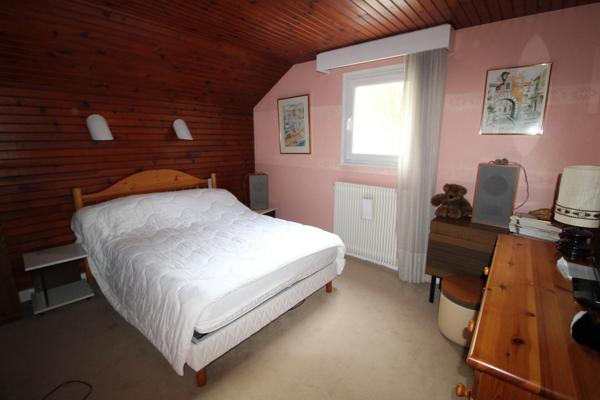 VERNEUIL SUR SEINE - LES CLAIRIERES - MAISON 136 M² - 5 CHAMBRES - TERRAIN 429 M² - TERRASSE - GARAGE - SOUS-SOL TOTAL -