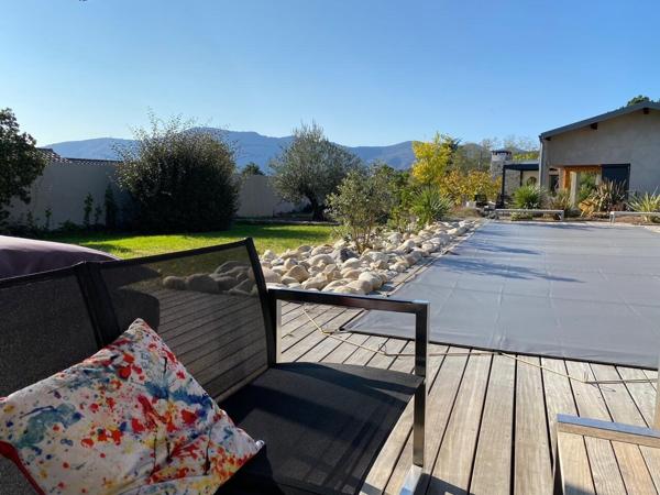 Sud Ardèche - Secteur Les Vans - Maison d’Architecte Contemporaine avec Piscine