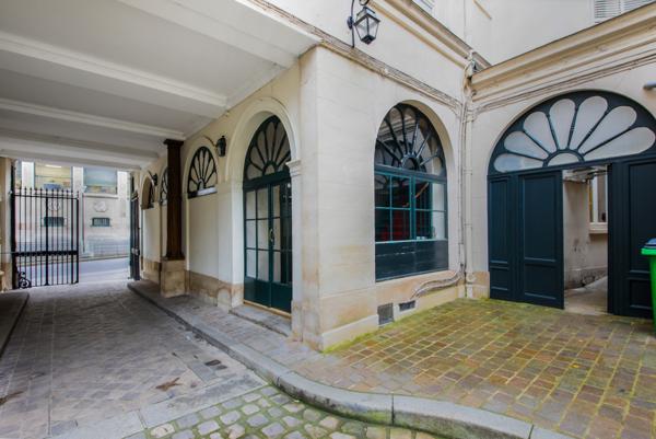 Paris (75007) Rue des Saints-Pères 4 pièces 93m²