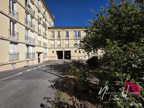 Appartement
         4 pièces
        - 89 m² Exclusivité 99 000 € *