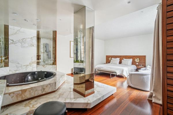 Vente Appartement de luxe Paris 7 5 Pièces 224 m²