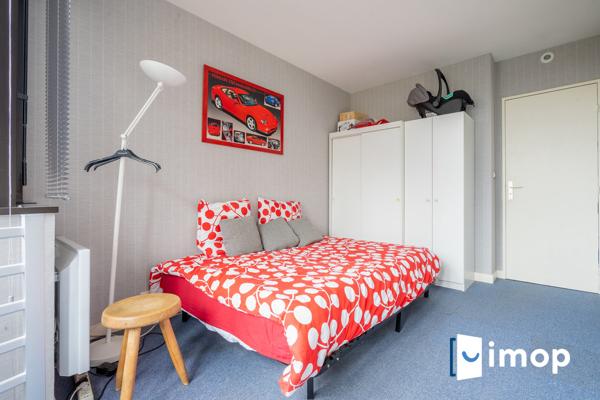 200m métro Hoche - T3 lumineux avec 2 parkings + cave