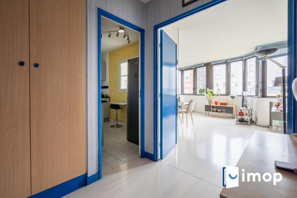 200m métro Hoche - T3 lumineux avec 2 parkings + cave