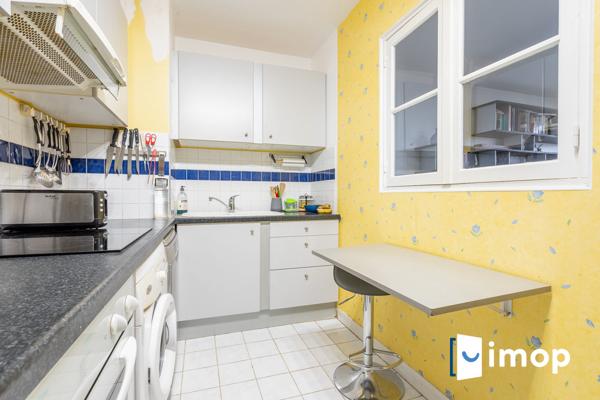 200m métro Hoche - T3 lumineux avec 2 parkings + cave