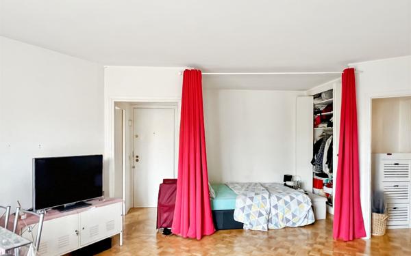 Appartement à vendre    1 pièce • 34,85 m2 Versailles