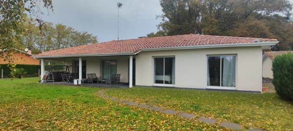 Maison à louer |  Roquefort |  5 pièces | 125 m²