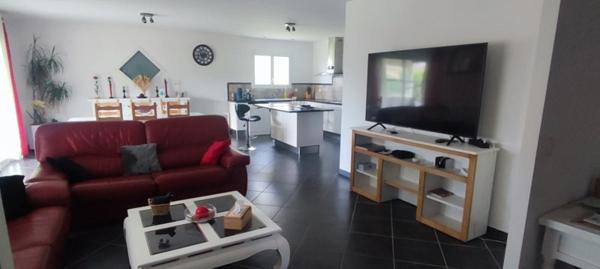 Maison à louer |  Roquefort |  5 pièces | 125 m²