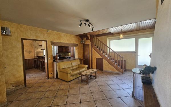 Maison à vendre    6 pièces •  Balsièges