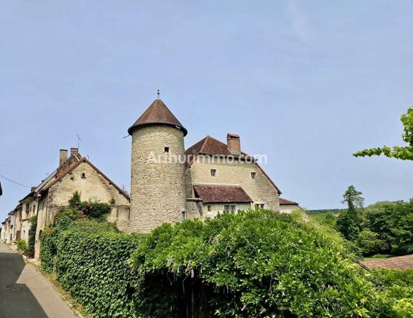 Vente Maison 11 pièces 273 m2 à Arlay